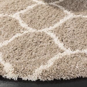 Elegant Beige Round Shaggy Carpet : The Timeless Choice for Your Home Decor