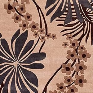 Luxurious Tufted Carpet: Beige Grey Flower Design