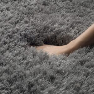 Experience Ultimate Comfort with Our Soft Shaggy Fur Rugs for Bedroom