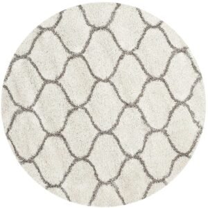 Luxurious Ivory White Round Shaggy Carpet: A Touch of Elegance
