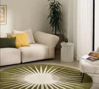 Luxurious Tufted Round Carpets: Green Pattern Elegance