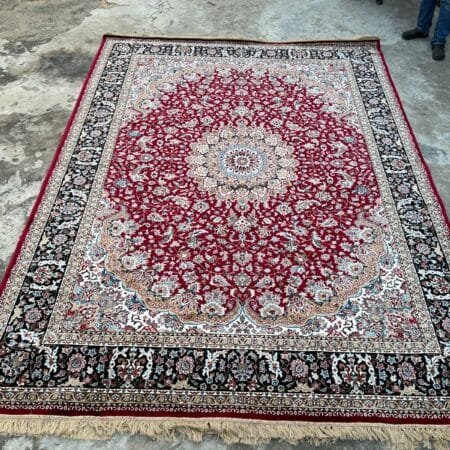 Discover the Elegance of Luxury Kashmiri Silk Carpets For Your Home