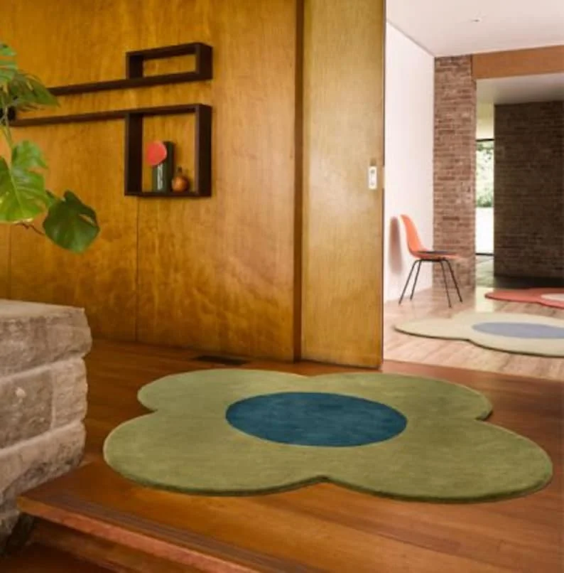 Luxurious Premium Quality Irregular Rugs with Flower Pattern