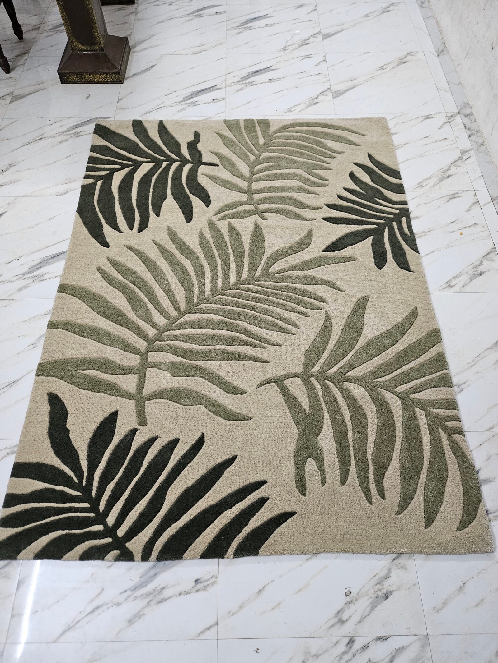 Canopea 2 Handcrafted Botanical Wool Carpet Close Up