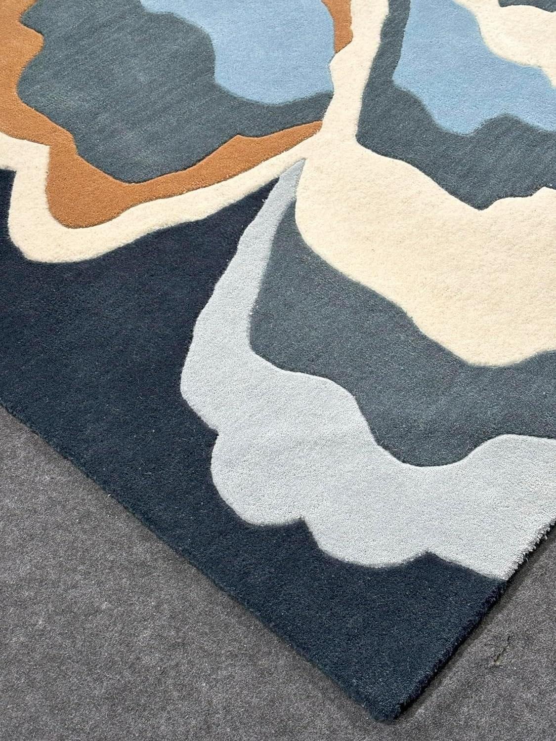 Experience Elegance with Our Luxurious Tufted Carpet in Light Blue - Image 3