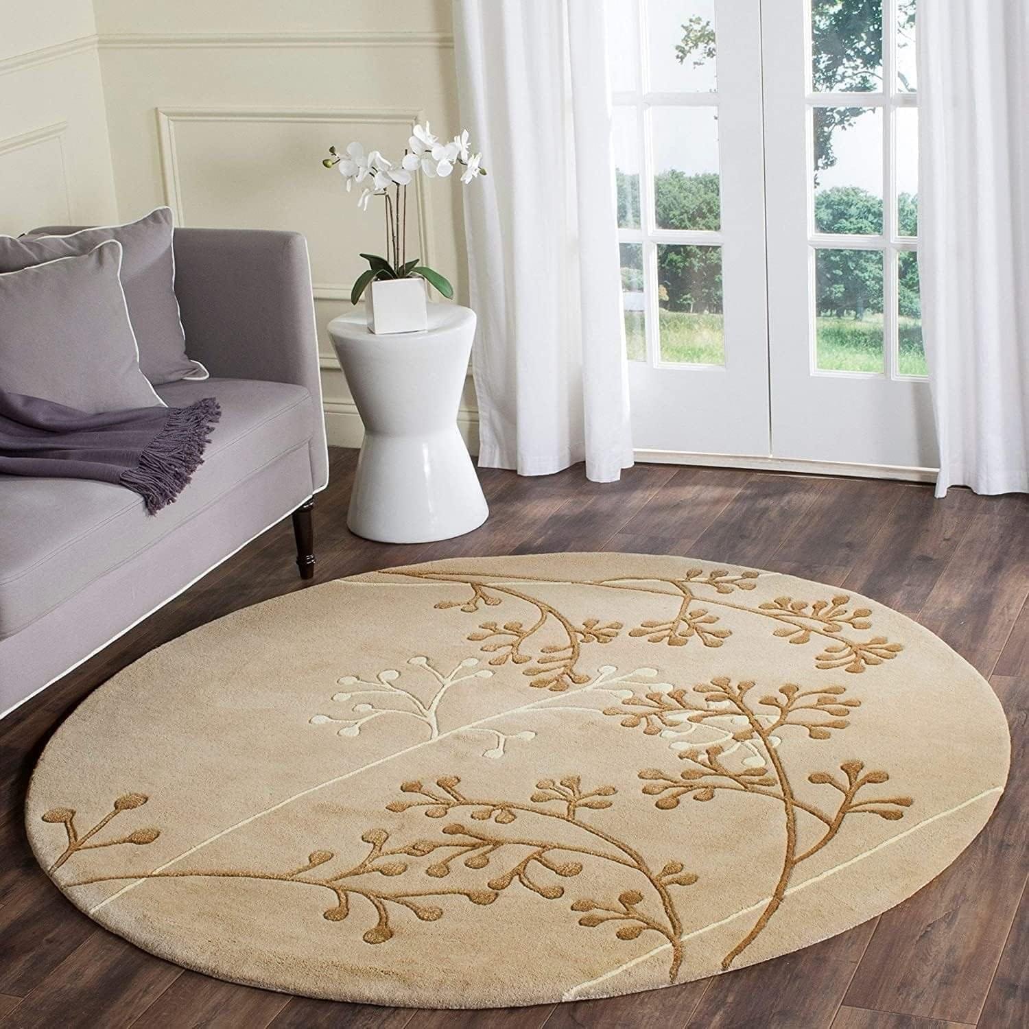 Transform Your Living Space with a Luxurious Tufted Round Carpet